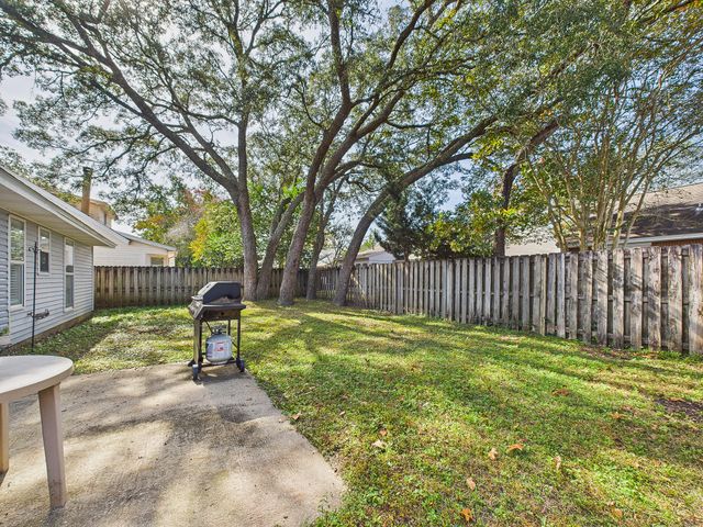 3018 Blue Pine Lane, Niceville, FL 32578