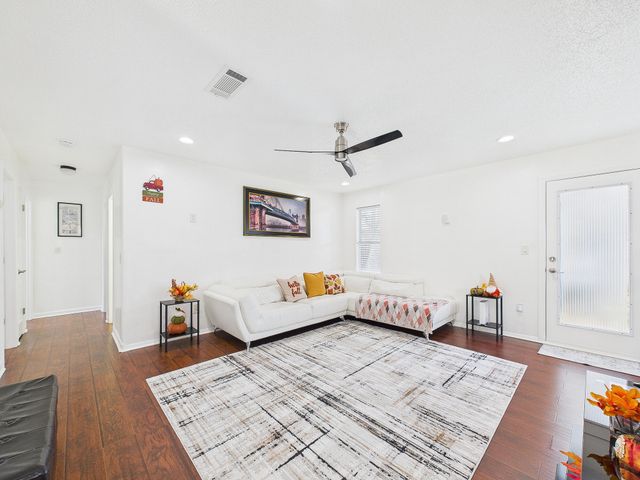 3018 Blue Pine Lane, Niceville, FL 32578