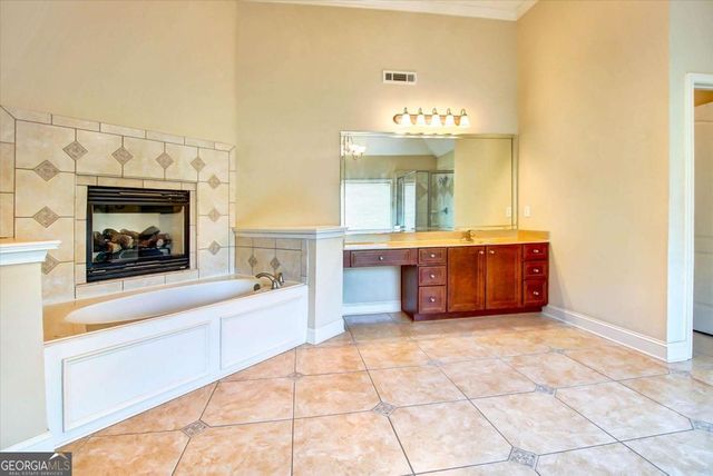 1805 Regents Way, Conyers, GA 30094