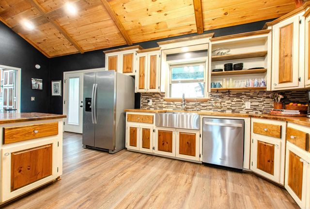 19688 MCPHERSON Road, Mabelvale, AR 72103