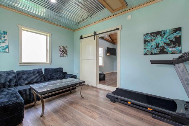 19688 MCPHERSON Road, Mabelvale, AR 72103