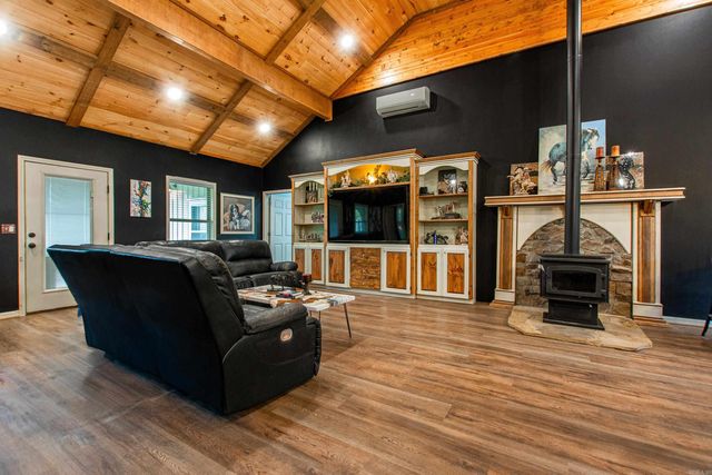 19688 MCPHERSON Road, Mabelvale, AR 72103