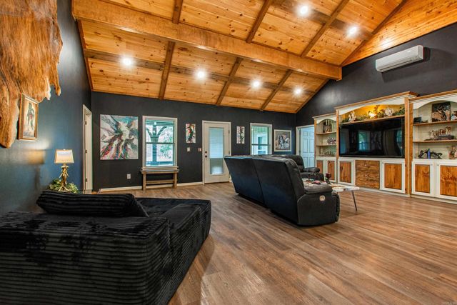 19688 MCPHERSON Road, Mabelvale, AR 72103