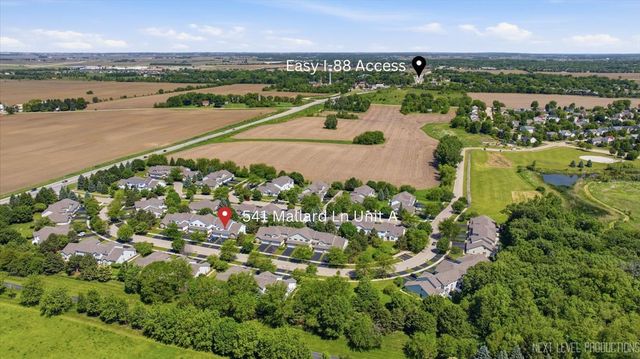 541 Mallard Lane A, Sugar Grove, IL 60554