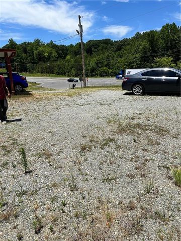 520 Commercial Boulevard, Lexington, NC 27292