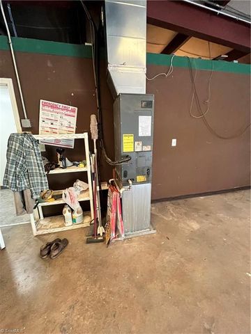 520 Commercial Boulevard, Lexington, NC 27292
