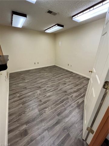 520 Commercial Boulevard, Lexington, NC 27292