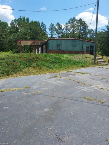 520 Commercial Boulevard, Lexington, NC 27292
