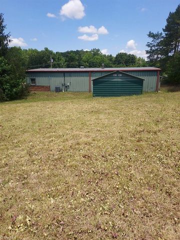 520 Commercial Boulevard, Lexington, NC 27292