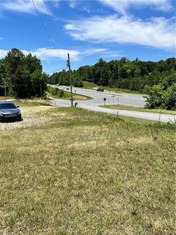 520 Commercial Boulevard, Lexington, NC 27292