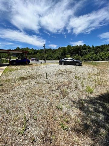 520 Commercial Boulevard, Lexington, NC 27292
