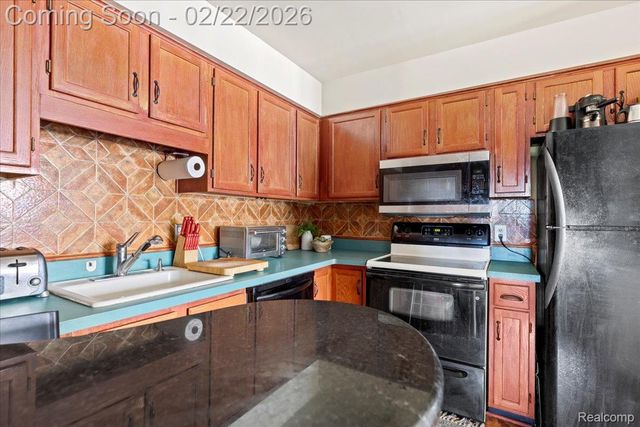 440 BALDWIN Avenue 63, Rochester, MI 48307