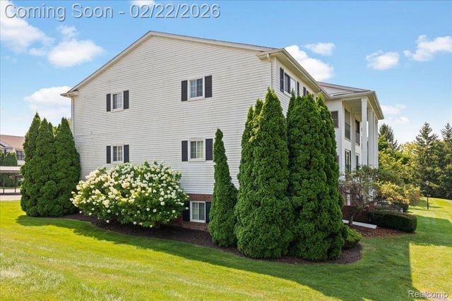 440 BALDWIN Avenue 63, Rochester, MI 48307
