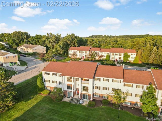 440 BALDWIN Avenue 63, Rochester, MI 48307