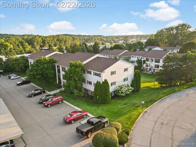 440 BALDWIN Avenue 63, Rochester, MI 48307