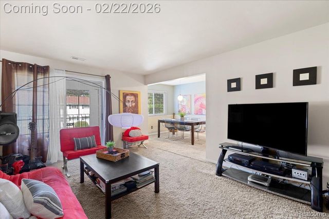 440 BALDWIN Avenue 63, Rochester, MI 48307