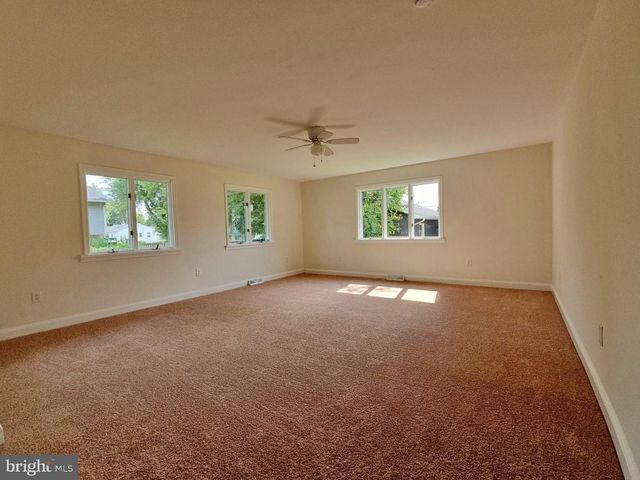 82 HARVARD RD, Pennsville, NJ 08070