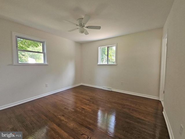82 HARVARD RD, Pennsville, NJ 08070