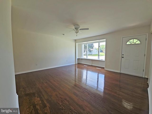 82 HARVARD RD, Pennsville, NJ 08070