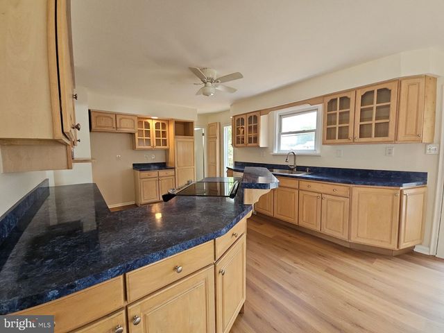 82 HARVARD RD, Pennsville, NJ 08070