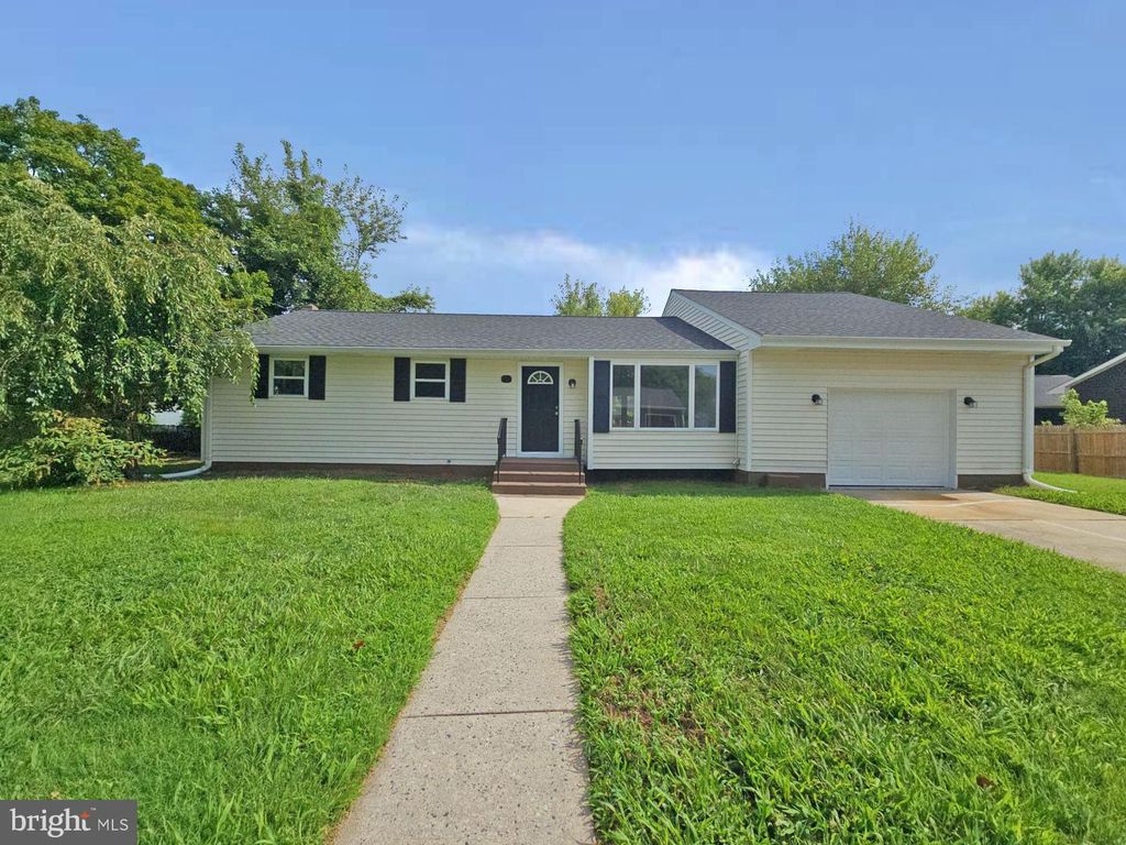82 HARVARD RD, Pennsville, NJ 08070