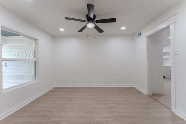 2210 Gaylord Drive, Dallas, TX 75227