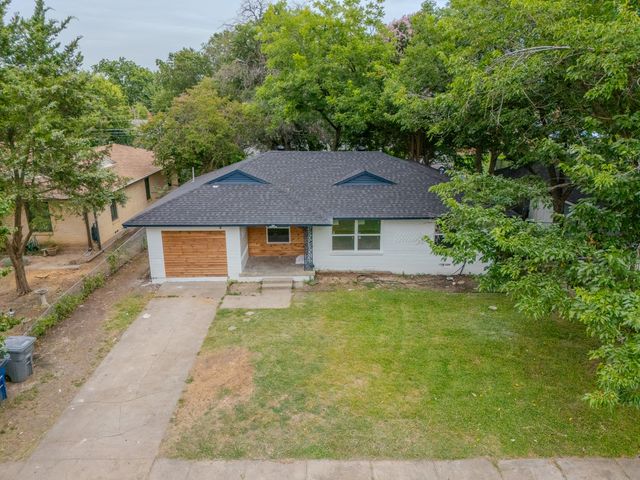 2210 Gaylord Drive, Dallas, TX 75227