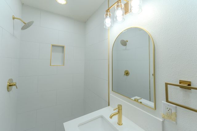 2210 Gaylord Drive, Dallas, TX 75227