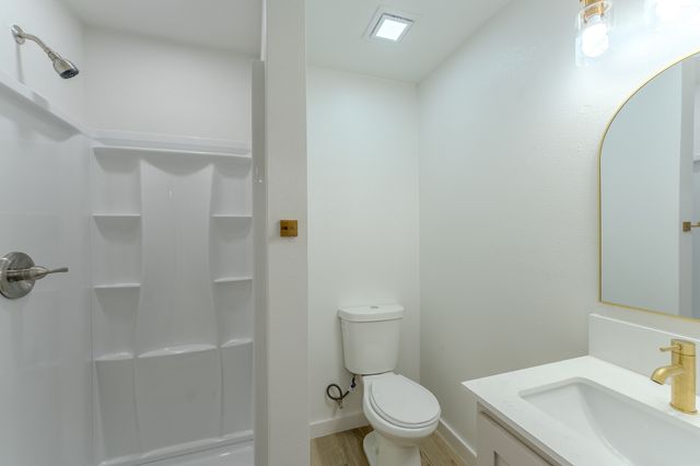 2210 Gaylord Drive, Dallas, TX 75227