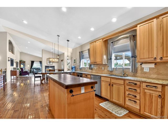 24175 Navajo Rd, Indian Hills, CO 80454