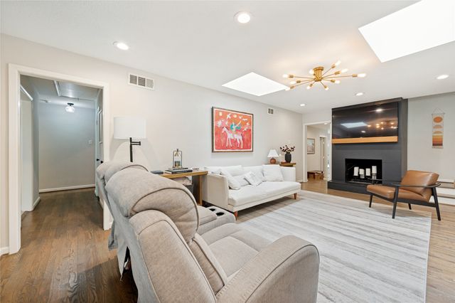 3518 Townsend Drive, Dallas, TX 75229