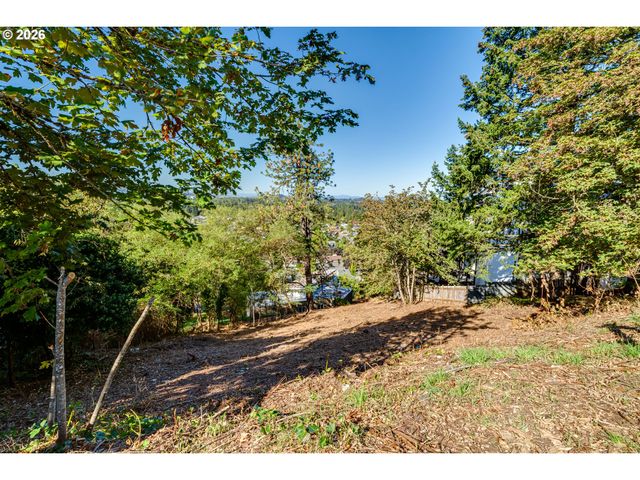 Summit Blvd, Springfield, OR 97477