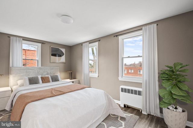 2412 18TH ST SE, Washington, DC 20020