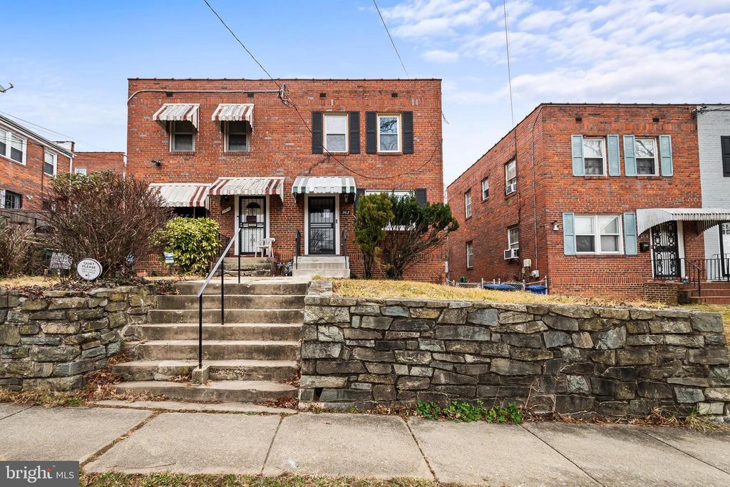 2412 18TH ST SE, Washington, DC 20020