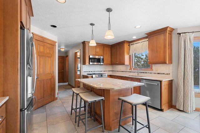 2775 INDEPENDENCE DRIVE, Green Bay, WI 54304