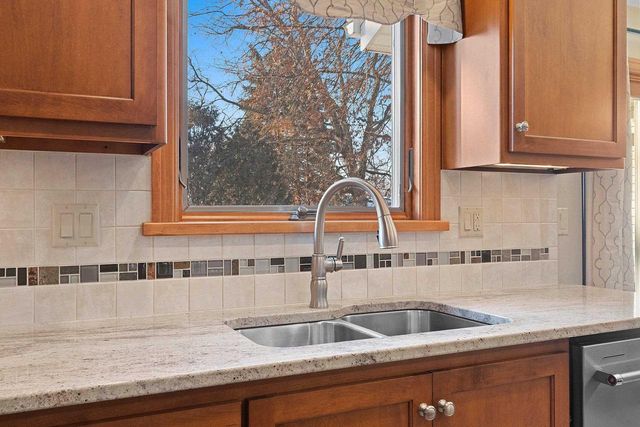 2775 INDEPENDENCE DRIVE, Green Bay, WI 54304