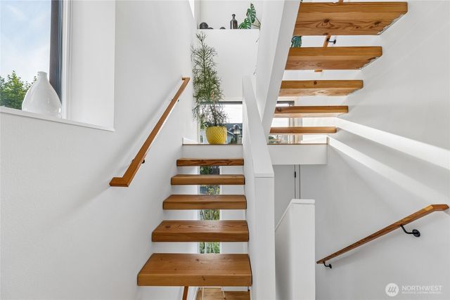 2303 E Alder Street, Seattle, WA 98122
