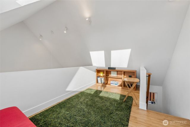 2303 E Alder Street, Seattle, WA 98122
