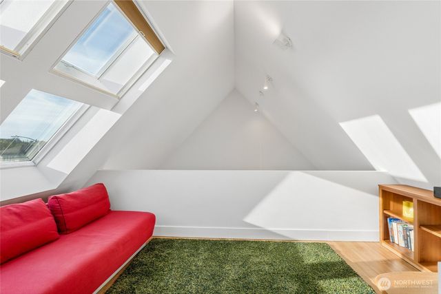 2303 E Alder Street, Seattle, WA 98122