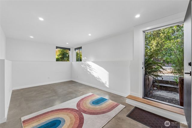 2303 E Alder Street, Seattle, WA 98122