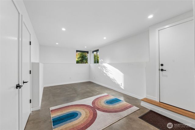 2303 E Alder Street, Seattle, WA 98122
