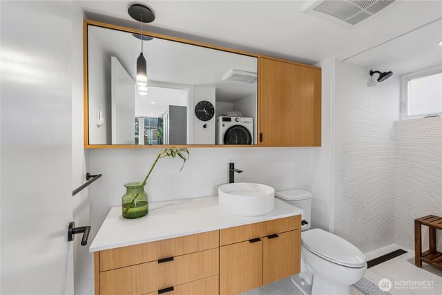 2303 E Alder Street, Seattle, WA 98122