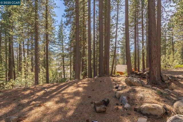 12255 Sierra Dr, Truckee, CA 96161