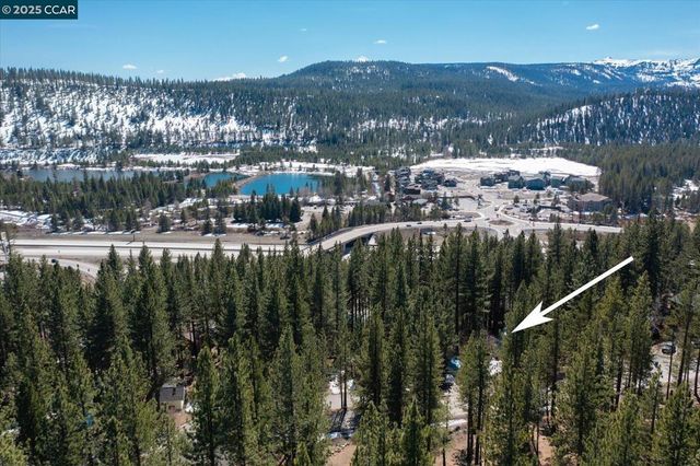12255 Sierra Dr, Truckee, CA 96161