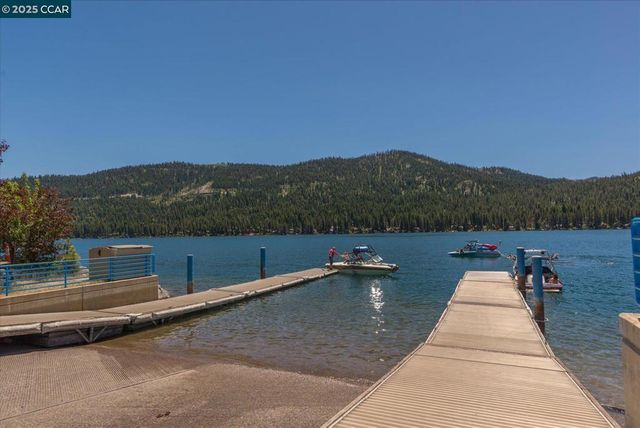 12255 Sierra Dr, Truckee, CA 96161