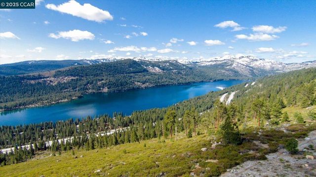 12255 Sierra Dr, Truckee, CA 96161