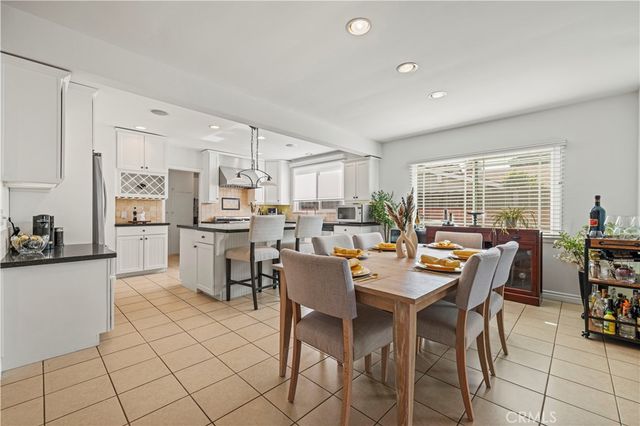 17955 Archwood, Reseda, CA 91335