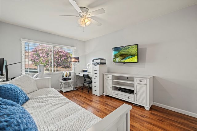 17955 Archwood, Reseda, CA 91335