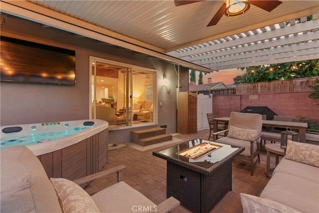 17955 Archwood, Reseda, CA 91335