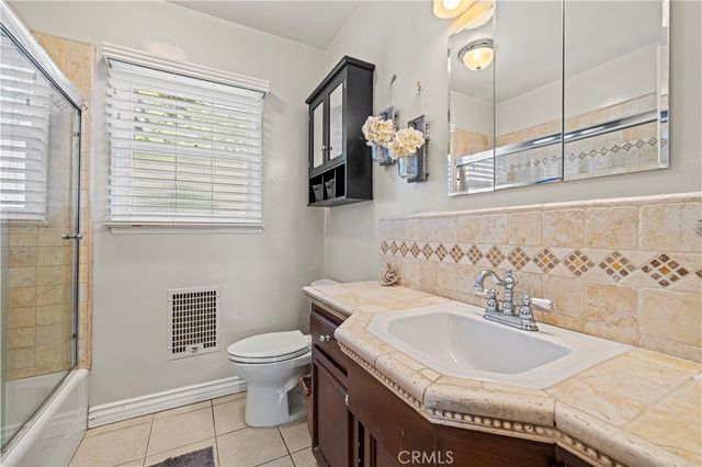 17955 Archwood, Reseda, CA 91335